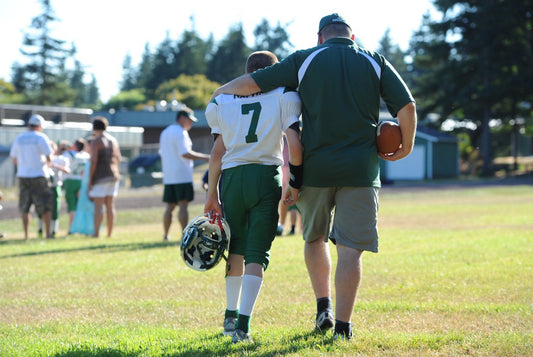 Nurturing Youth Football Passion: Striking the Right Balance between Support and Independence - playrbook